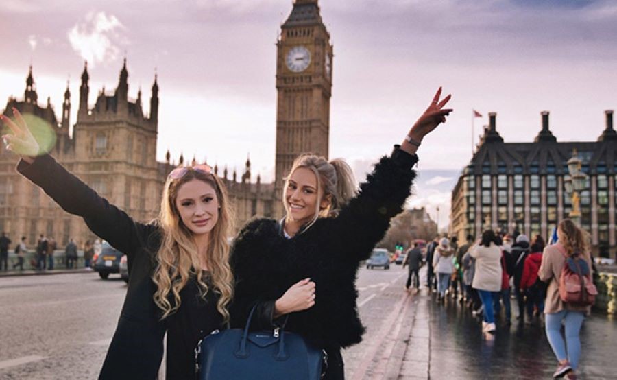 Đừng bỏ lỡ cơ hội check-in cùng tháp đồng hồ Big Ben nổi tiếng này nhé!