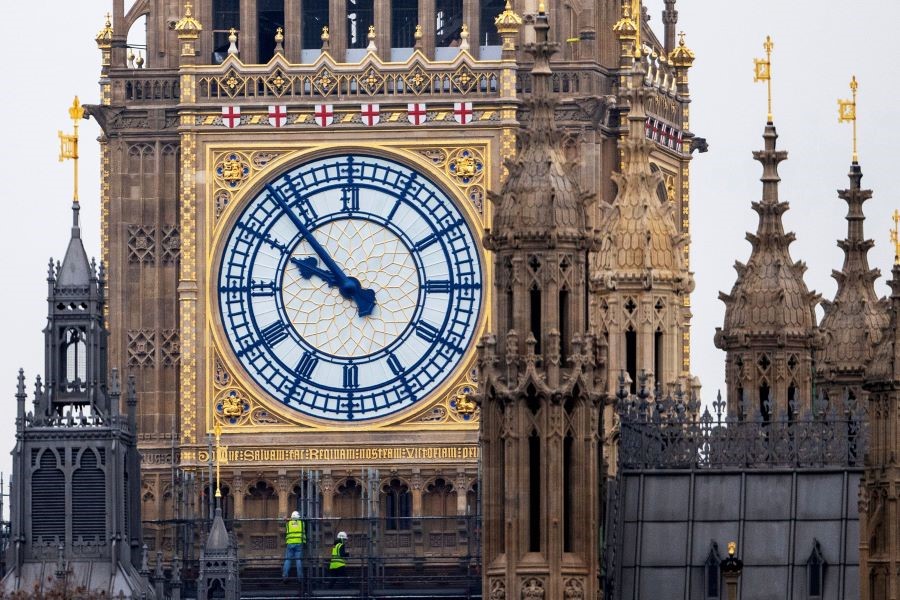 Cận cảnh mỗi mặt số của chiếc đồng hồ Big Ben nổi tiếng