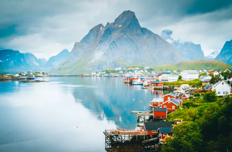 Lofoten, quần đảo huyền ảo nằm vắt vẻo giữa vùng Bắc Cực Na Uy