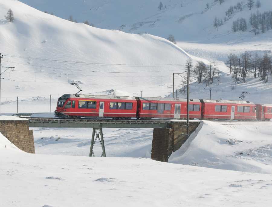 Chuyến tàu the Bernina Express được UNESCO công nhận là Di sản Thế Giới