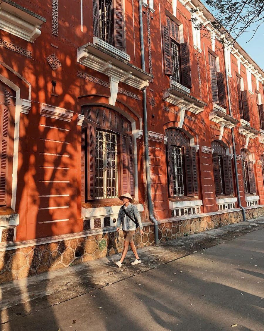 Trường Quốc Học Huế - Điểm check-in sống ảo nổi tiếng của giới trẻ