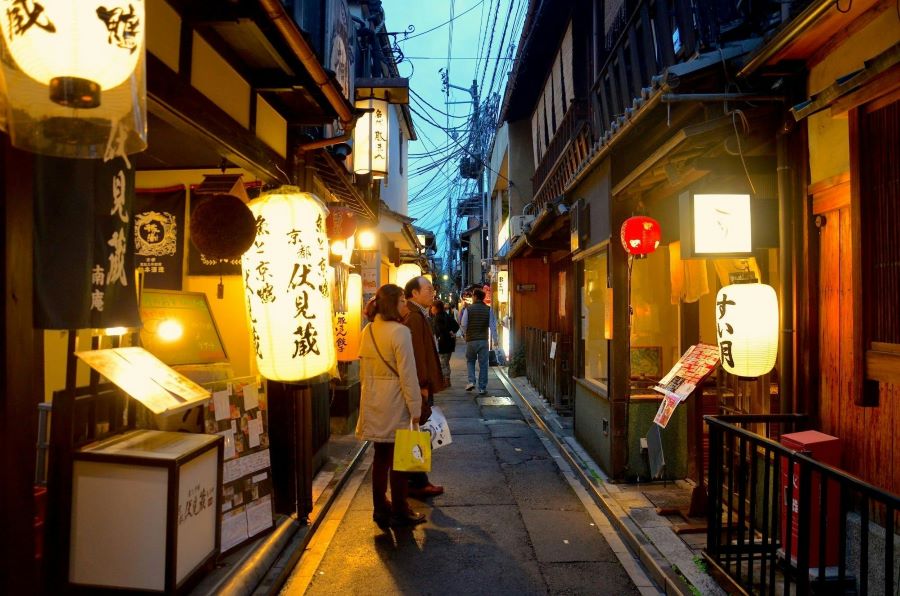 Phố Pontocho - địa điểm du lịch ở Kyoto Nhật Bản tuyệt đối không thể bỏ lỡ