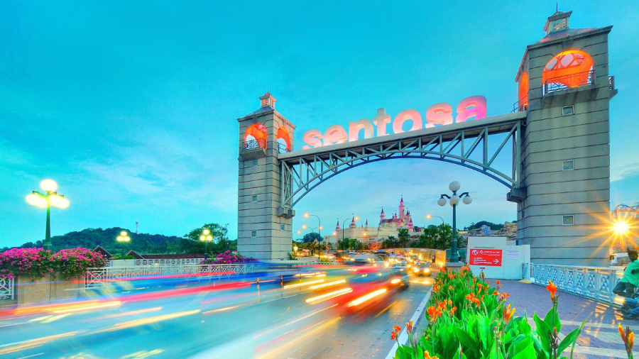 Đảo Sentosa có đến 70% diện tích được bao phủ bởi khu rừng nhiệt đới