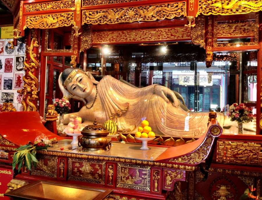 Chùa Phật Ngọc là một trong những ngôi chùa nổi tiếng nhất và linh thiêng nhất ở Trung Quốc.