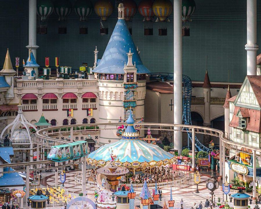 Lotte World, công viên giải trí trong nhà lớn nhất thế giới tại Seoul