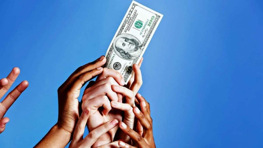 Trong giao tiếp với người Pháp, việc hỏi han về thu nhập hay tình hình tài chính được xem là điều tối kỵ