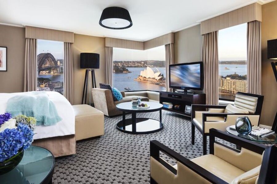 Khu vực trung tâm thành phố có rất nhiều các khách sạn sở hữu view đẹp, chất lượng cao cấp