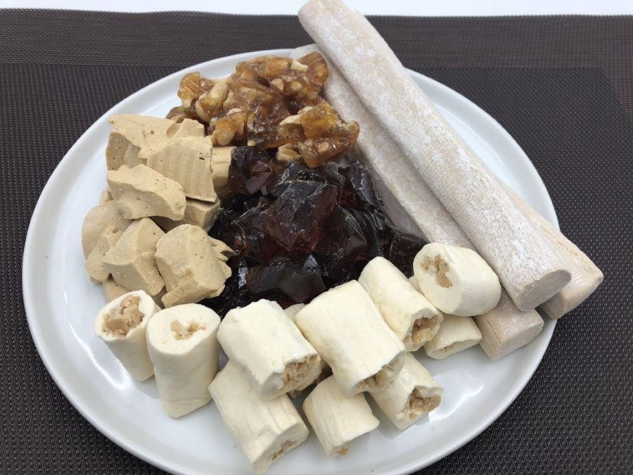 Theo quan niệm người Hàn Quốc, sĩ tữ ăn kẹo trước kỳ thi sẽ mang lại may mắn