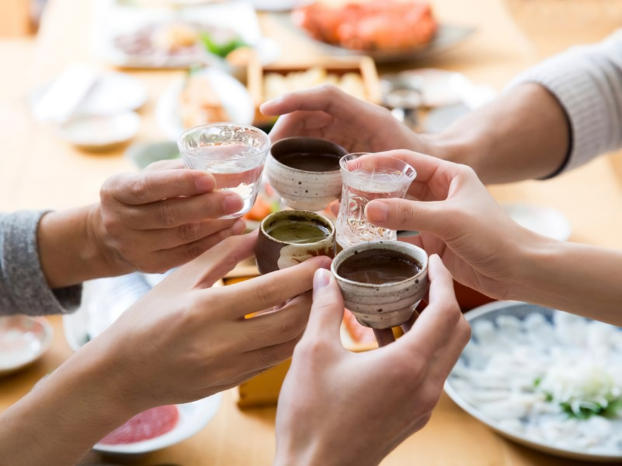 Rượu Sake - Thức uống quen thuộc trong mỗi bữa ăn của người Nhật