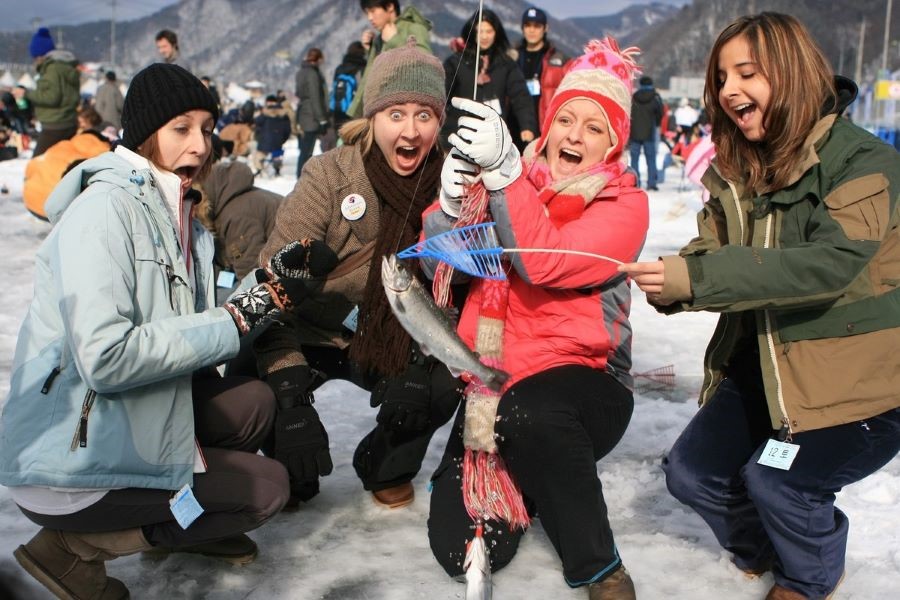 Khám phá Lễ hội băng Hwacheon Sancheoneo nổi tiếng tại Hàn