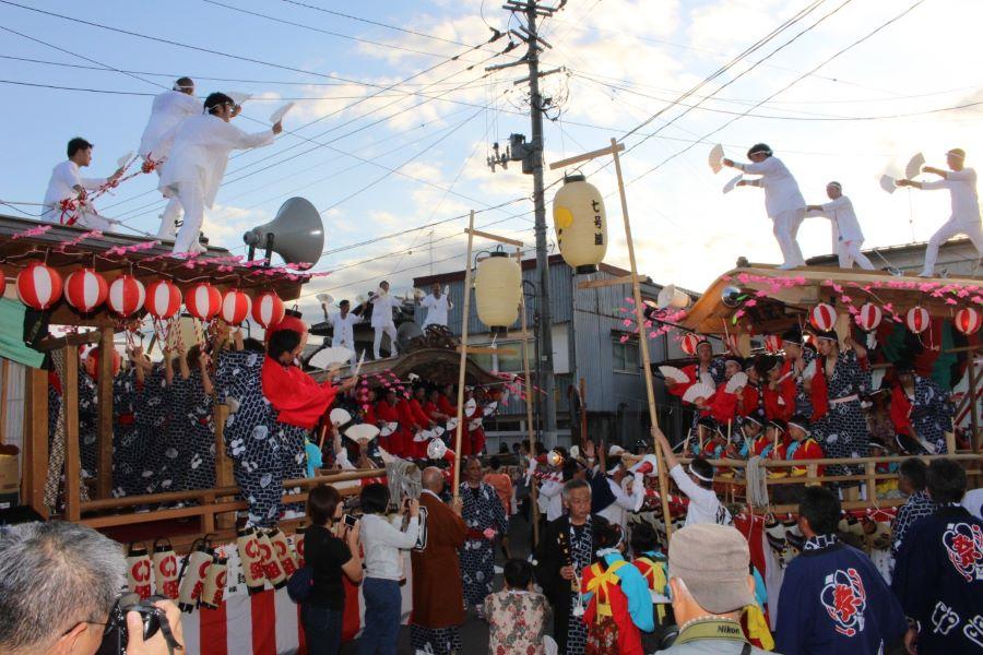 Lễ hội mùa thu tại thị trấn Tanagura diễn ra vào hai ngày là 12 và 13 của tháng 10 hằng năm