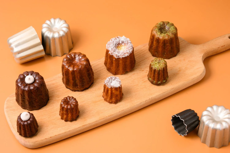 Hương vani ngọt ngào quyện cùng chút vị đắng nhẹ của rượu rum, tạo nên một tổng thể hương vị vô cùng hấp dẫn