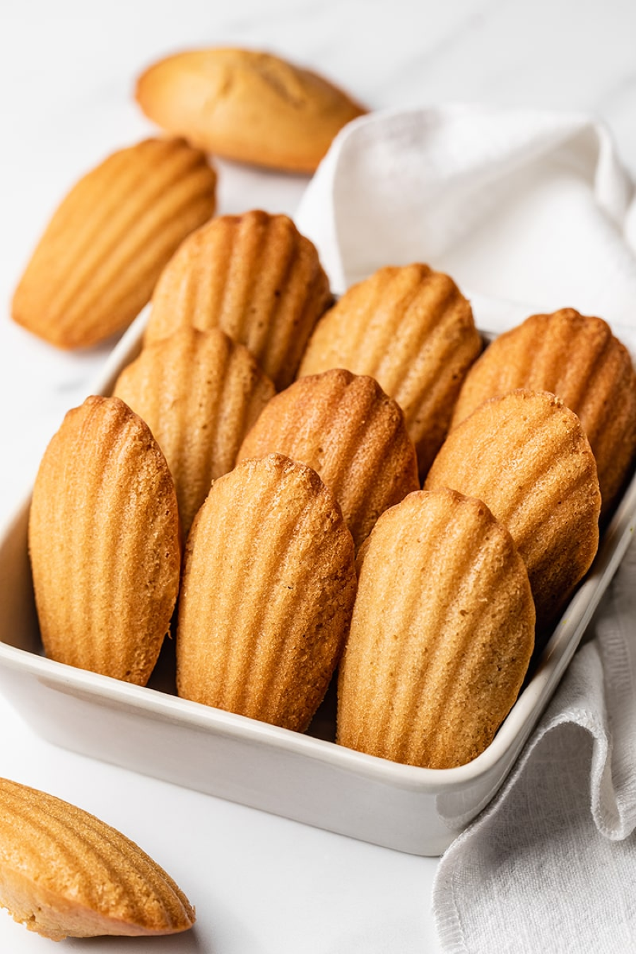 Madeleine là một trong những loại bánh ngọt kinh điển của nước Pháp