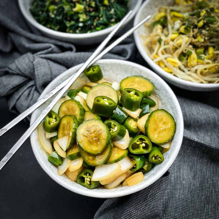 Jangajji là một trong những loại panchan Hàn Quốc đặc trưng và phổ biến