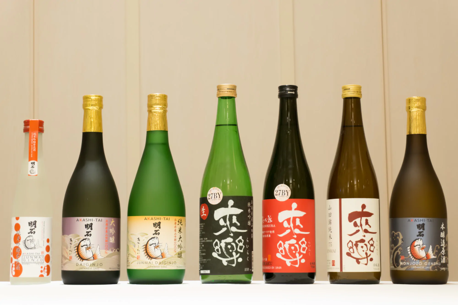Sake là một trong những loại rượu nổi tiếng từ lâu đời và là niềm tự hào của người dân Nhật Bản