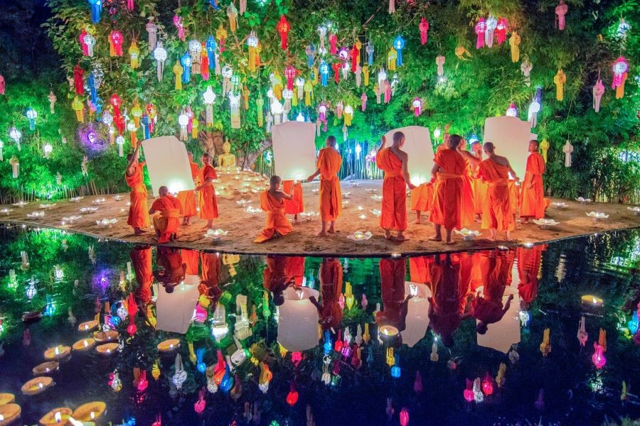 Lễ Phật Đản là dịp để mọi người có thể bày tỏ lòng thành kính sâu sắc của mình đến Đức Phật.