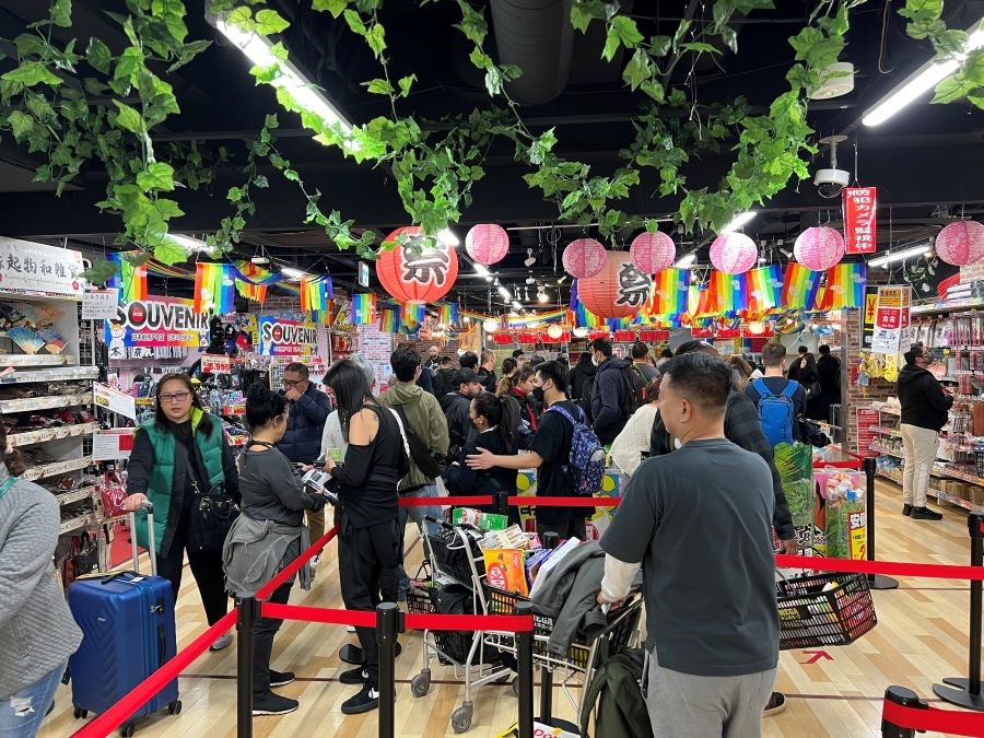 Nhớ chú ý đến giờ đóng mở cửa tại các cửa hàng ở Nhật Bản