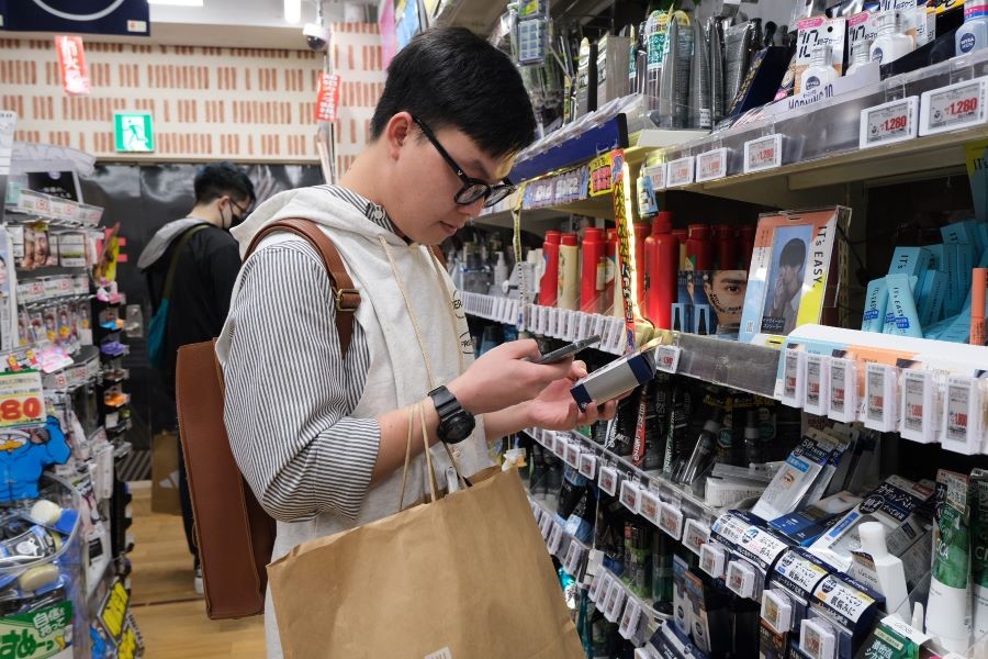 Nhớ chú ý đến giờ đóng mở cửa tại các cửa hàng ở Nhật Bản