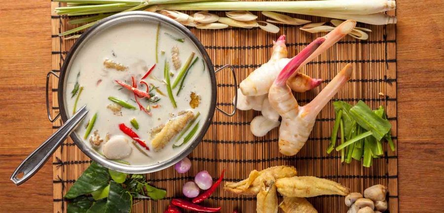Khám phá món Tom Kha Gai đặc trưng của người Thái