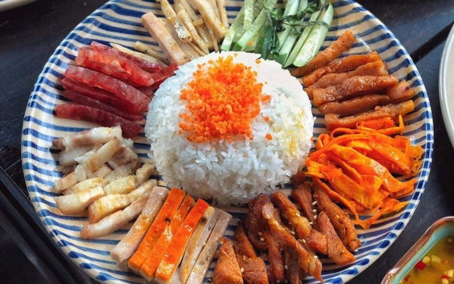 Dĩa cơm Âm phủ sở hữu vẻ ngoài vô cùng ấn tượng và bắt mắt