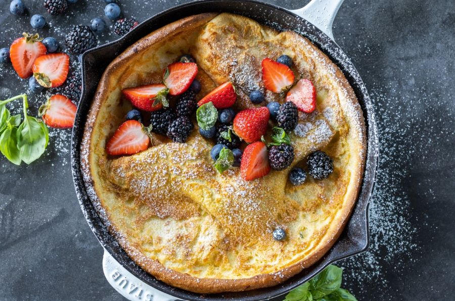 Những chiếc bánh Pfannkuchen hấp dẫn cũng xuất hiện trên bàn tiệc giao thừa của người Đức