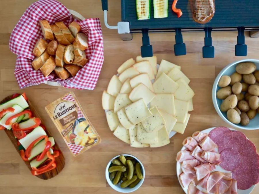 Người Đức thường chuẩn bị một bàn tiệc giao thừa vô cùng thịnh soạn và hấp dẫn