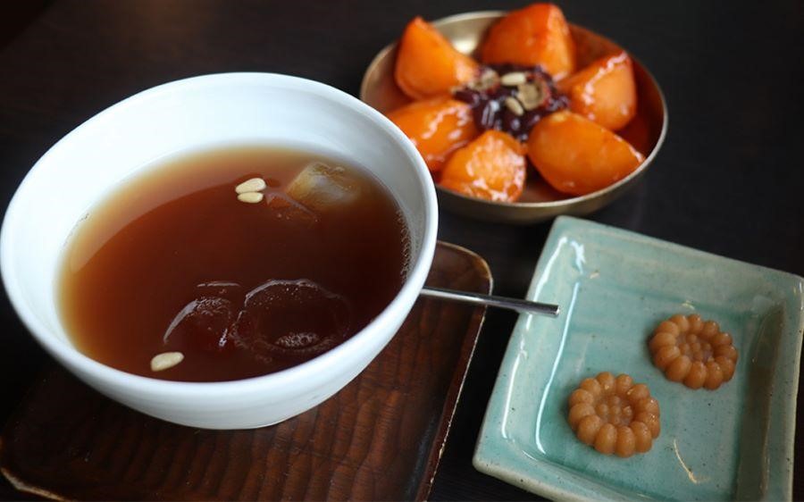 Sujeonggwa là một loại thức uống tráng miệng bổ dưỡng