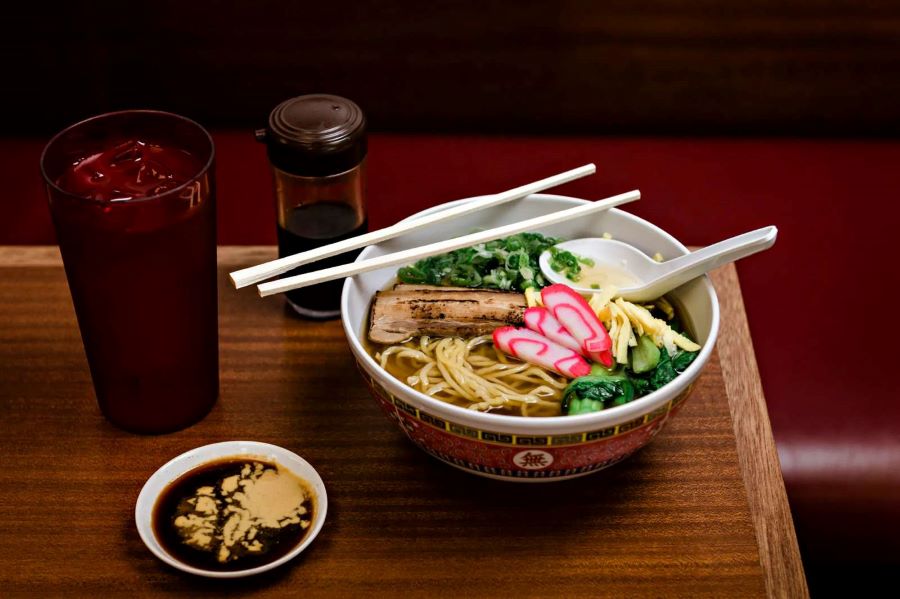  Mì Saimin là một món ăn bình dị nhưng mang đậm hương vị của Hawaii