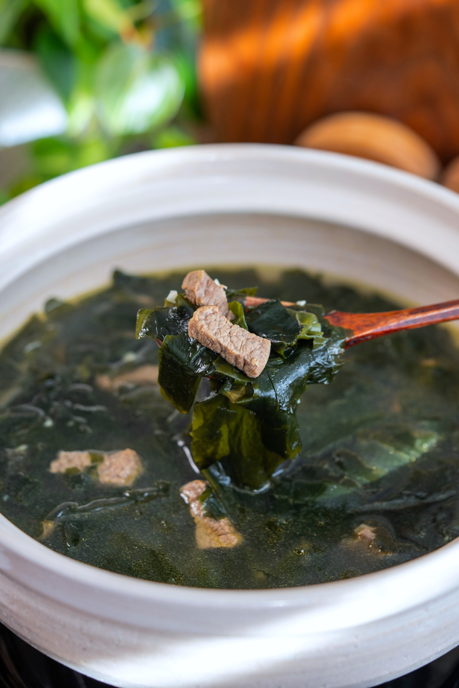 Không chỉ là một món ăn ngon miệng, Miyeokguk còn là một nguồn dinh dưỡng dồi dào