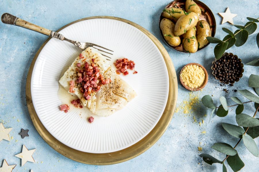 Cá tuyết khô ngâm giấm có vị chua chua, cay cay cực kỳ hấp dẫn 