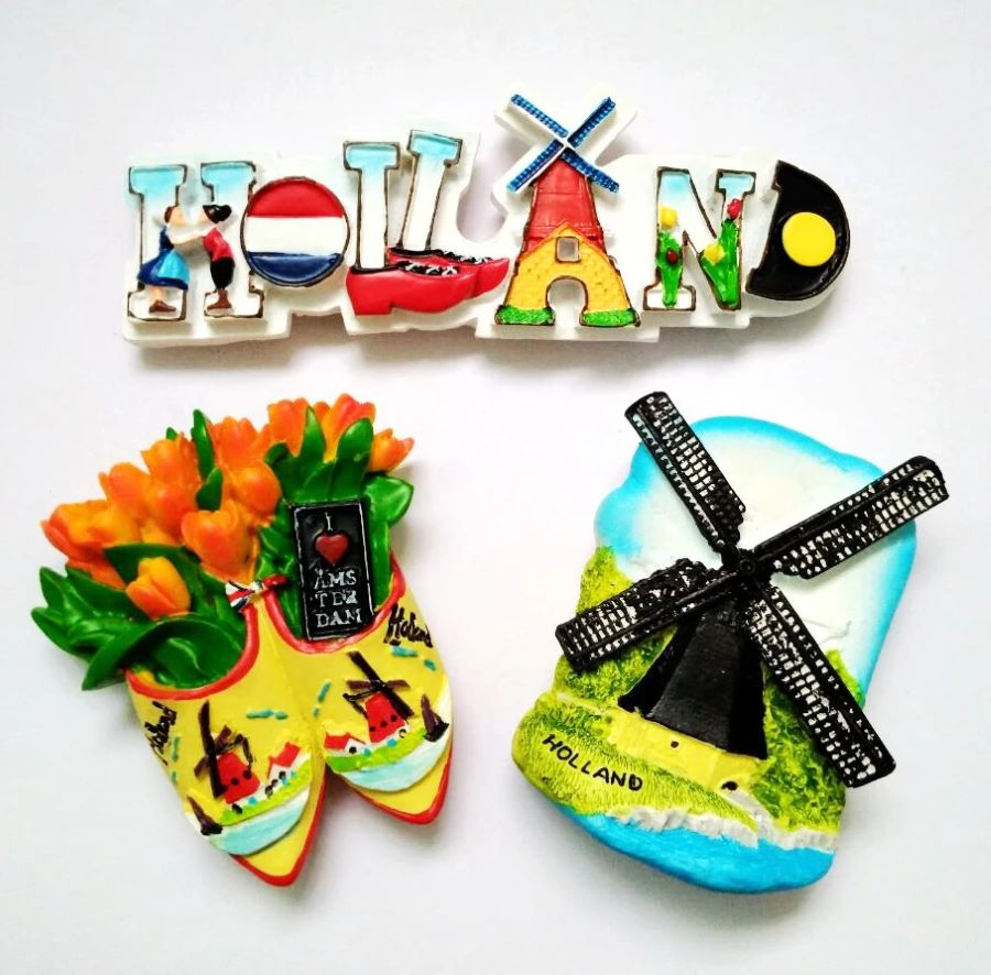 Nhiều sản phẩm quà lưu niệm ở Hà Lan được thiết kế cách điệu theo hình ảnh cối xay gió vừa độc đáo vừa ý nghĩa 