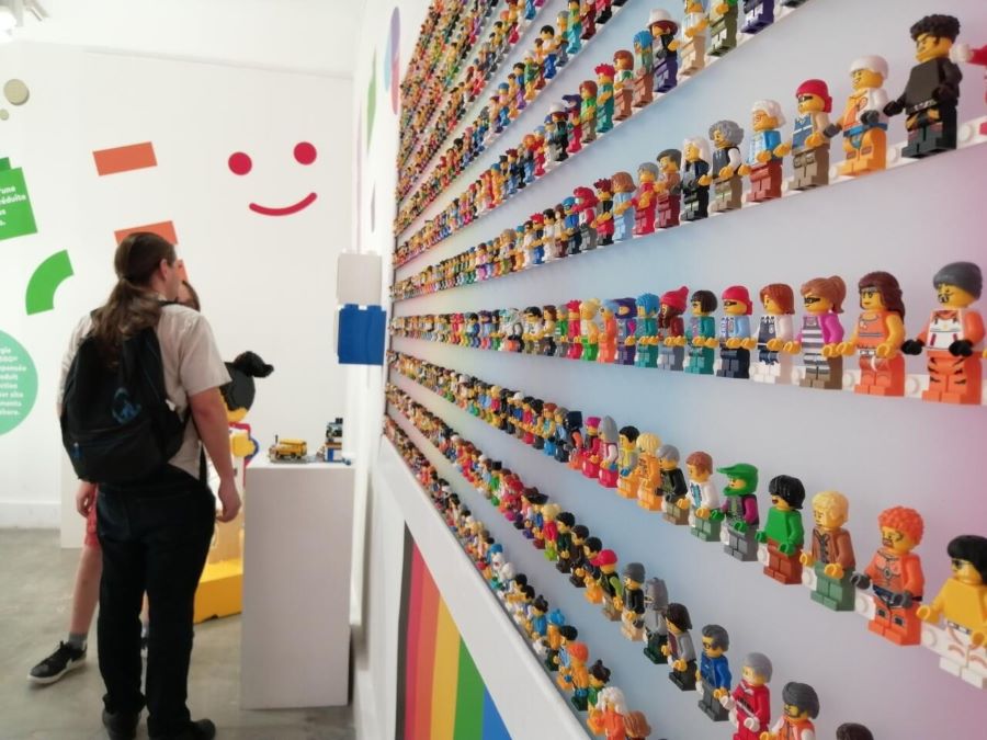 Những món đồ chơi lego sẽ là một sự lựa chọn tuyệt vời dành cho bạn khi đi Đan Mạch