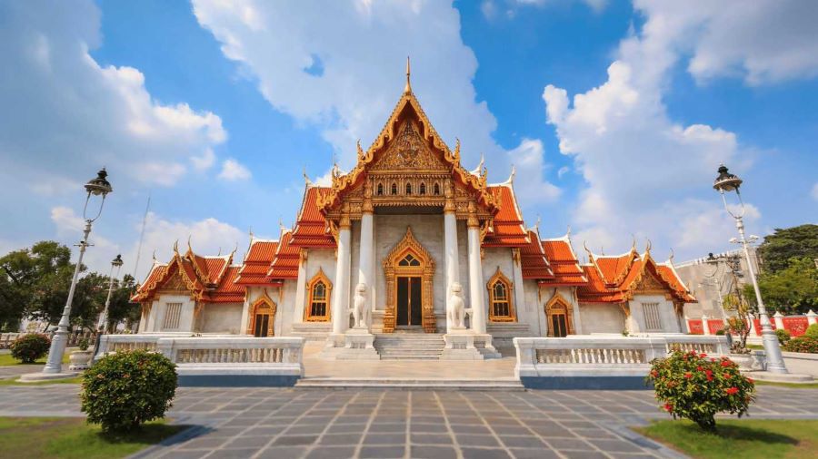 Chùa Wat Benchamabophit là một trong những ngôi chùa nổi tiếng tại thành phố Bangkok