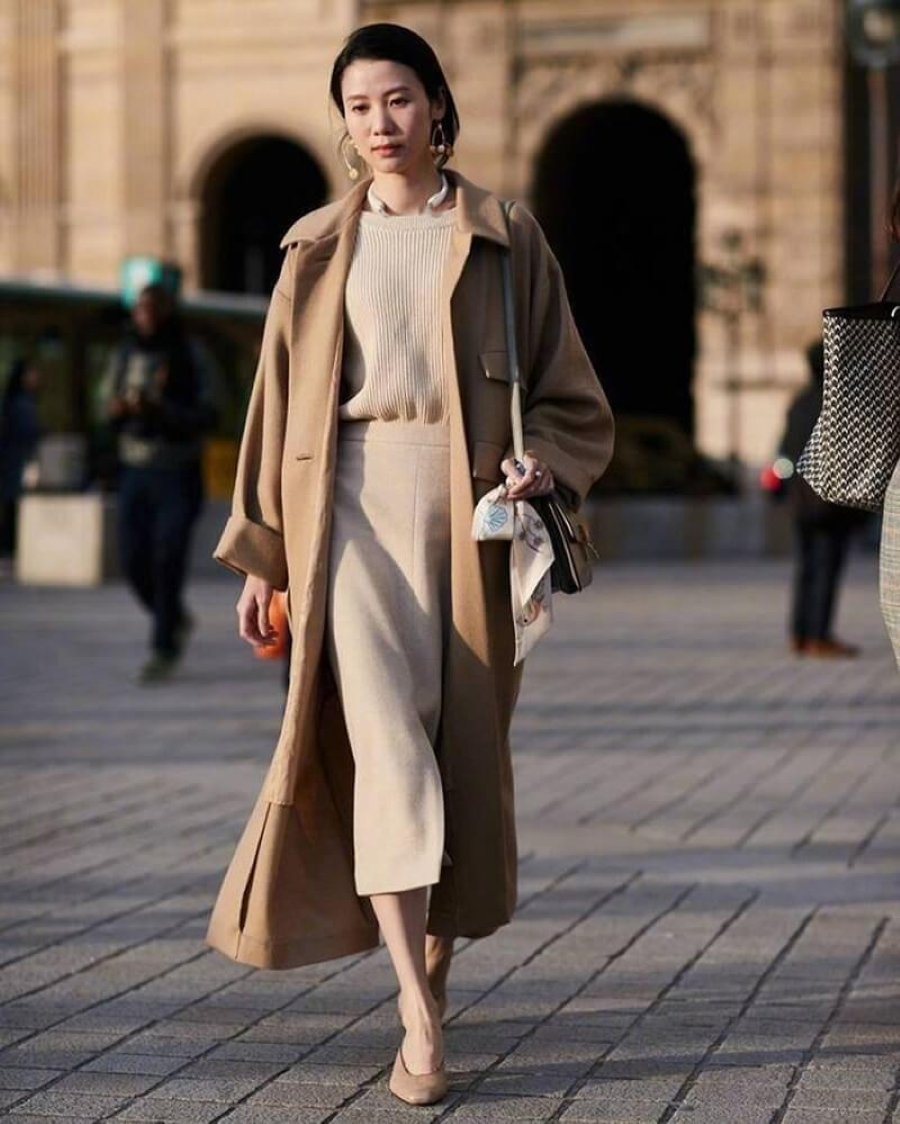 Chiếc outfit này sẽ giúp bạn thêm tự tin và cuốn hút khi đi du lịch Hàn Quốc mùa đông