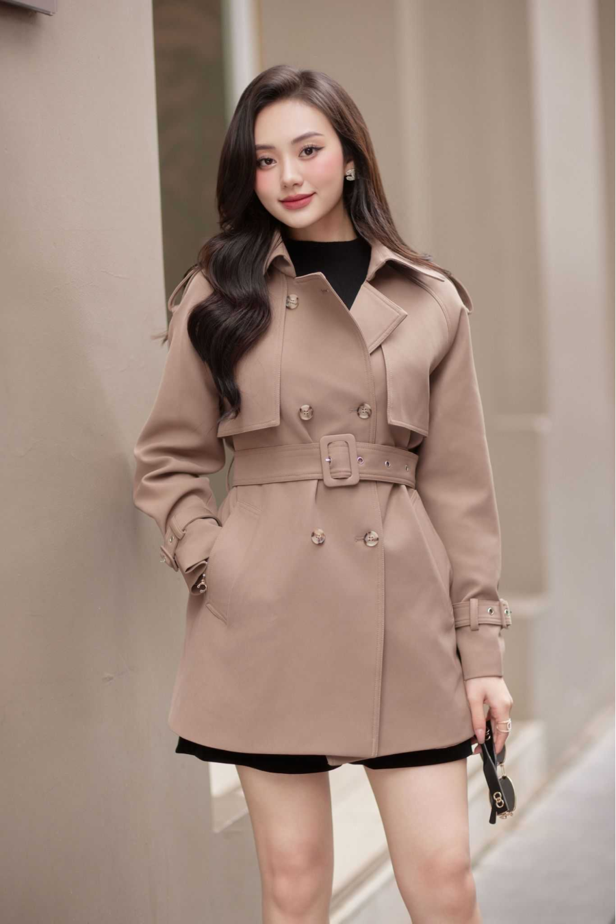 Áo khoác kaki đã trở thành một item không thể thiếu trong những ngày đông giá lạnh