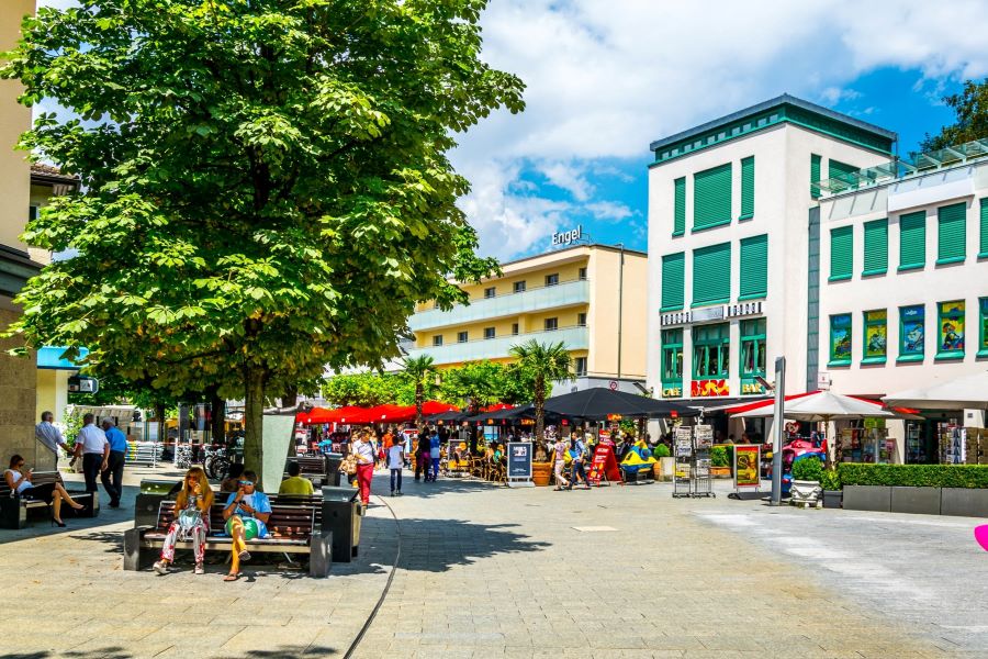 Vaduz ghi dấu với du khách bằng những ngôi nhà cổ kính nằm dọc theo các con phố yên bình 