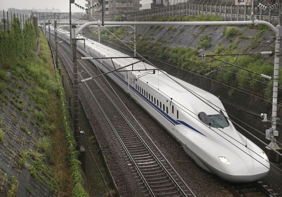 Trải nghiệm cảm giác ngồi Tàu Shinkansen tại Nhật