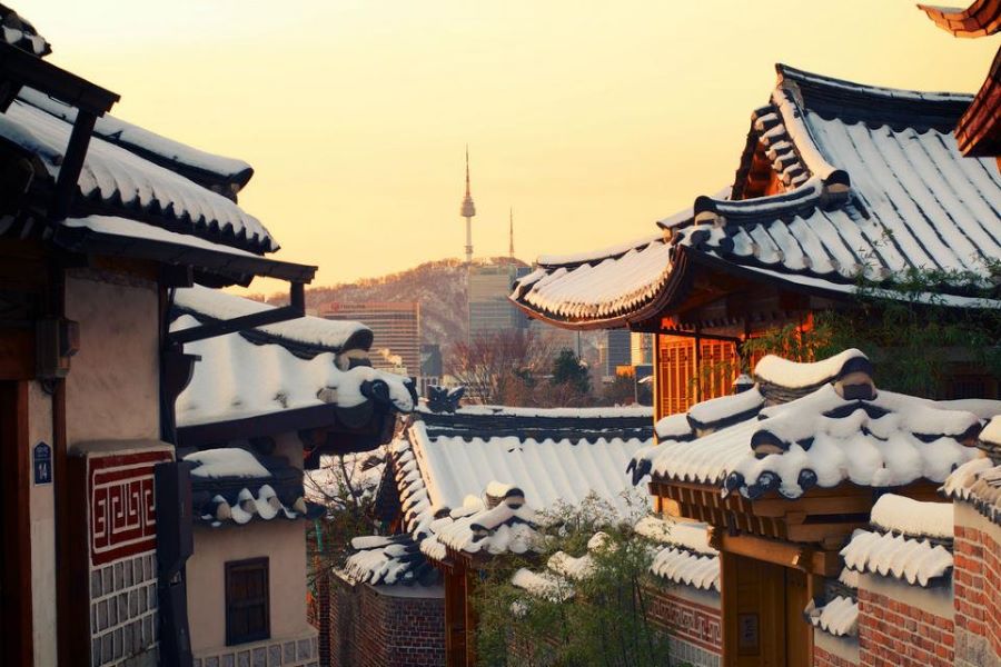 Thong dong bên làng cổ Bukchon Hanok