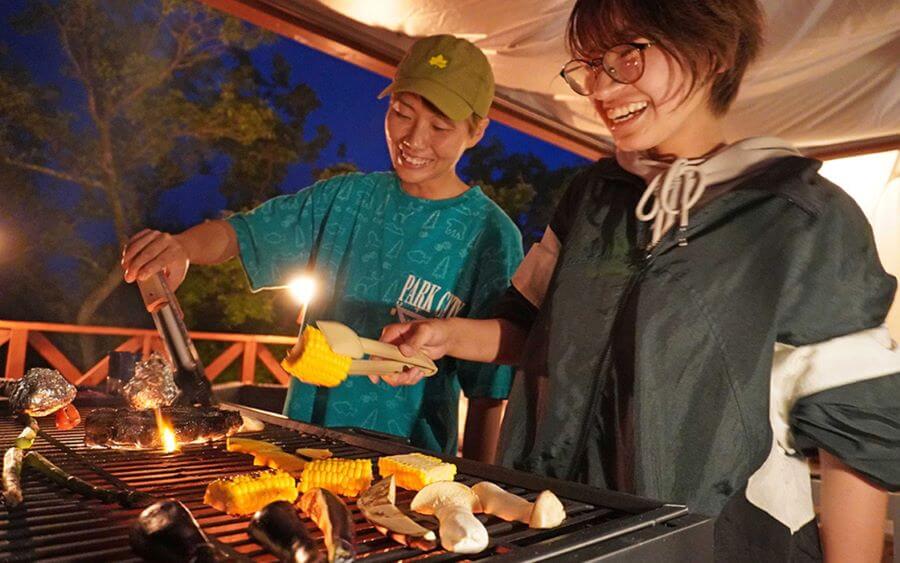 Nếu có dịp đến Nông trại Mother Farm thì bạn không nên bỏ qua cơ hội thưởng thức món thịt nướng BBQ ngoài trời