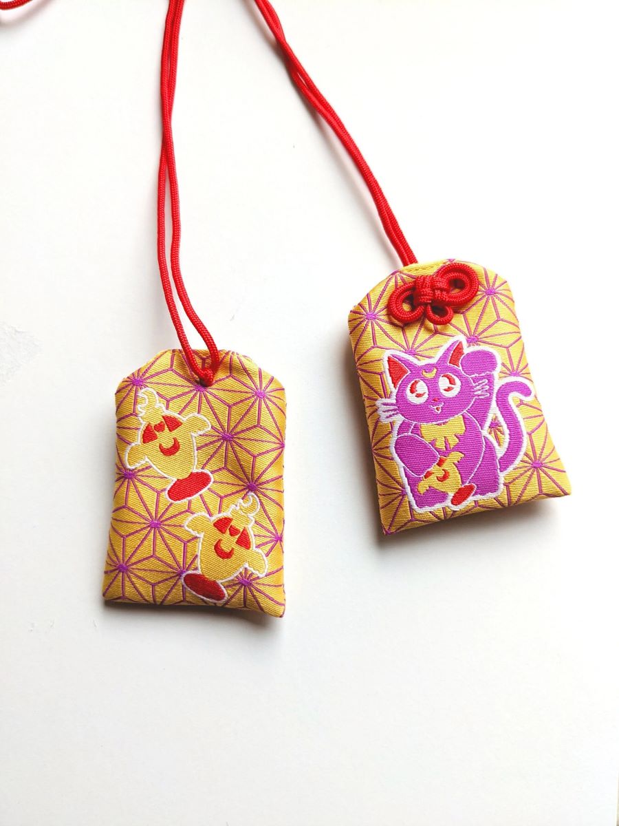 Omamori đồng hành cùng người sở hữu như lời cầu chúc bình an, may mắn và thành công
