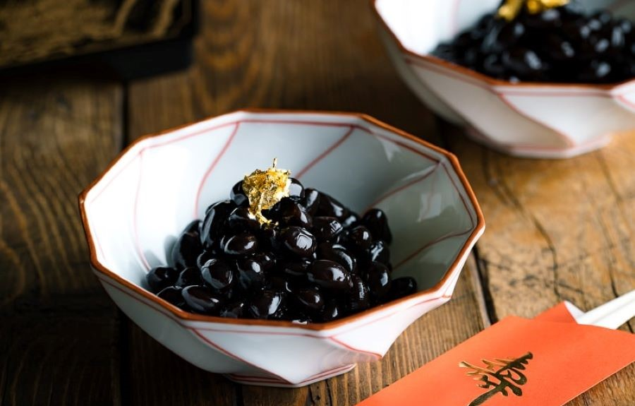 Kuromame như lời cầu chúc sức khỏe tốt, làm việc chăm chỉ trong năm mới