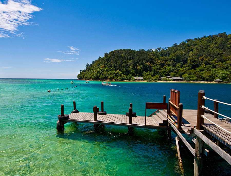 Những bờ biển trong xanh tại Penang