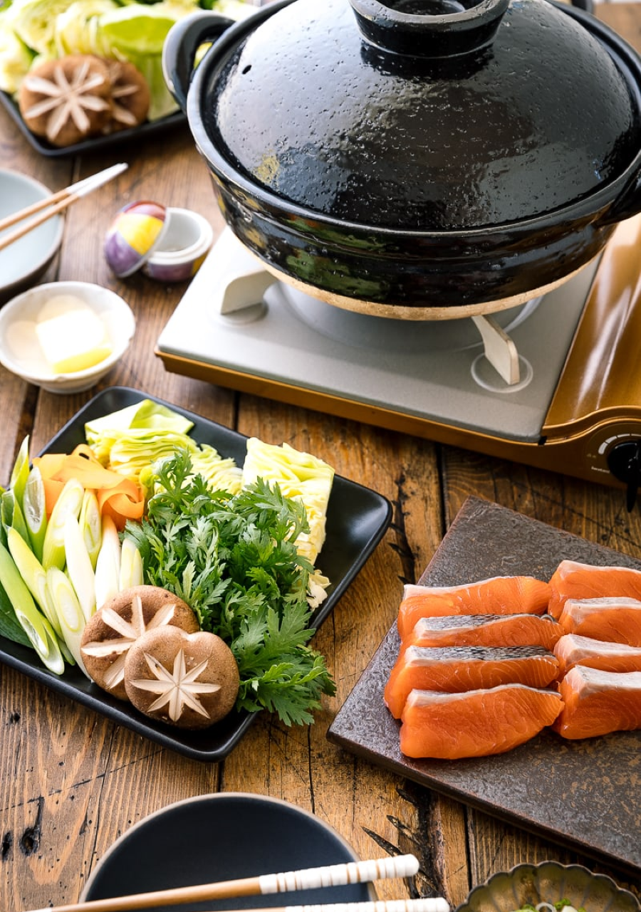 Ishikari Nabe - Một món lẩu truyền thống của Hokkaido, mang đậm hương vị của Hokkaido