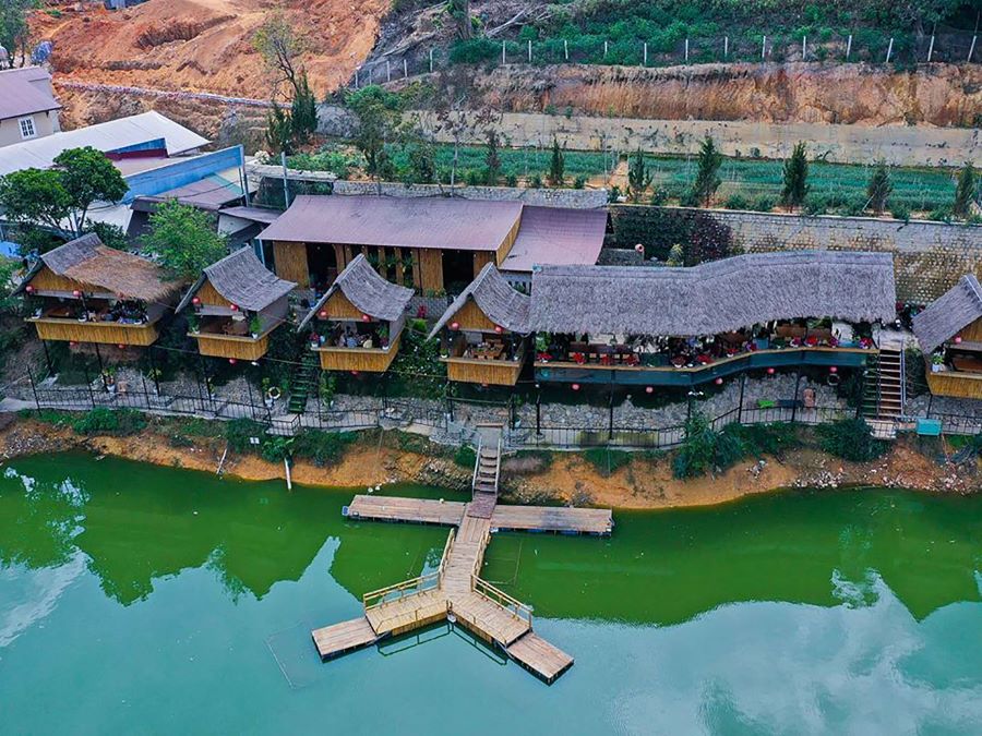 Toàn cảnh Phượng Hoàng Cổ Trấn nhìn từ trên cao