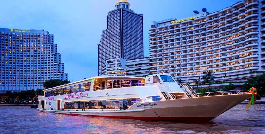 Tàu, thuyền chính một loại phương tiện lý tưởng nhất dành cho các du khách để tham quan