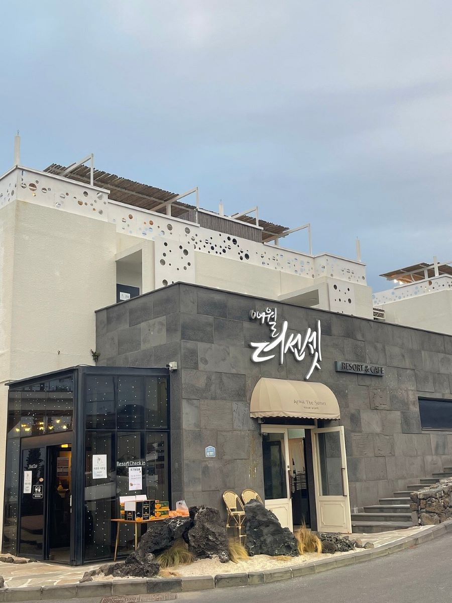 Aewol The Sunset - quán cà phê mang vẻ đẹp sang chảnh để check in 