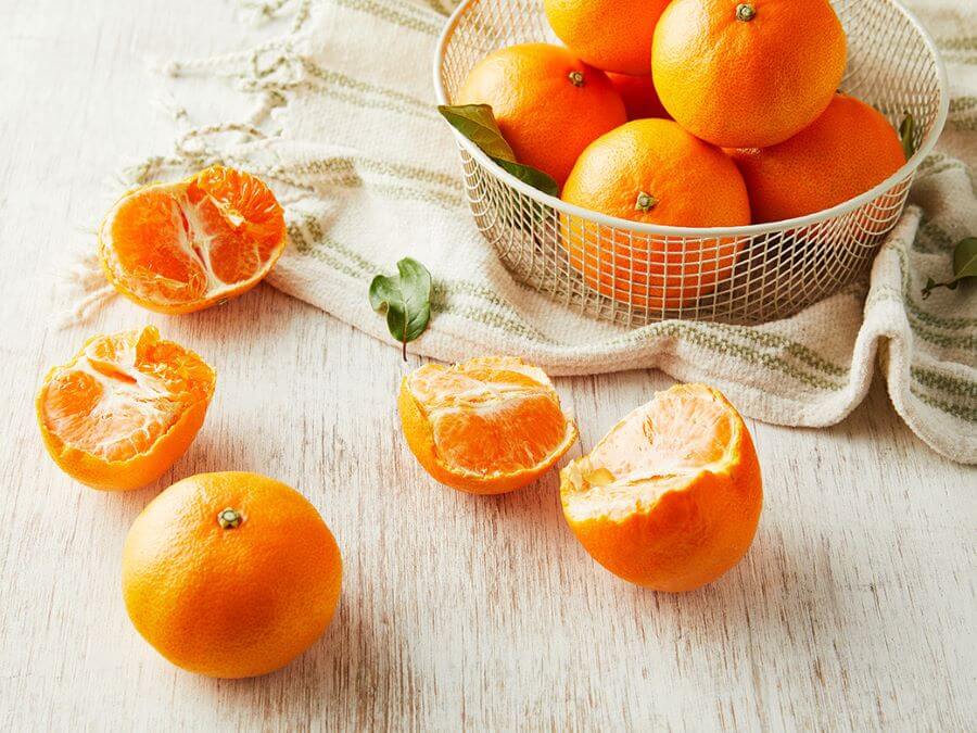 Quýt đường với kích thước trung bình, vỏ mỏng, dễ bóc, vị ngọt thanh mát, ít chua