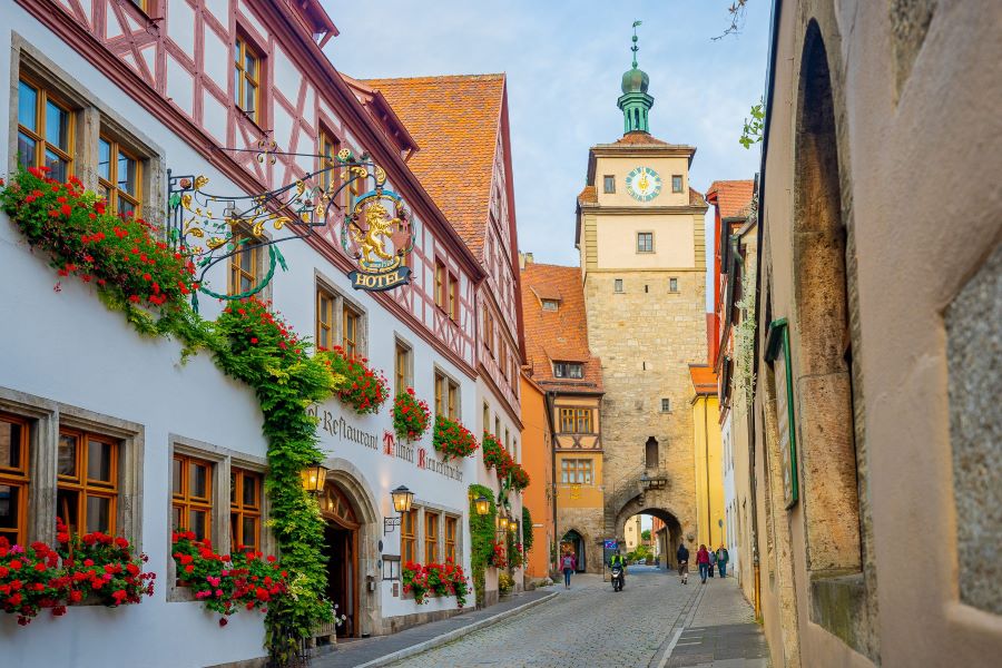 Rothenburg ob der Tauber là địa điểm nổi tiếng hàng đầu tại Đức