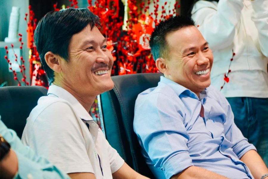 Buổi gặp gỡ diễn ra thành công tốt đẹp trong không khí hân hoan và phấn khởi