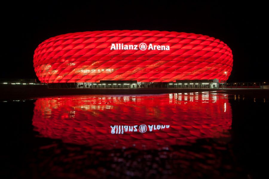Sân vận động Allianz Arena sở hữu hệ thống 3000 đèn LED có thể thay đổi màu sắc